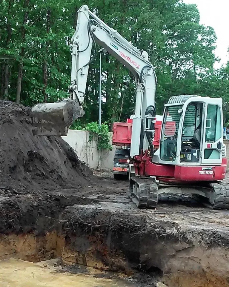 Photo d'assainissement par Cédric Brunelière, entreprise de terrassement et travaux publics à Beaufou